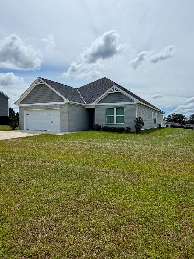 Building Photo - Available now FOR RENT in Rehobeth, AL!!