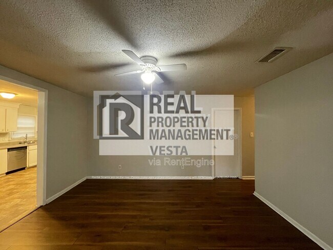 Foto del edificio - 102 Hope Pl