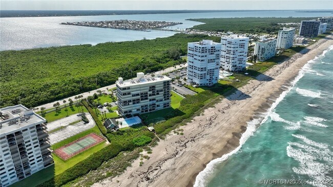 Foto del edificio - 10000 S Ocean Dr
