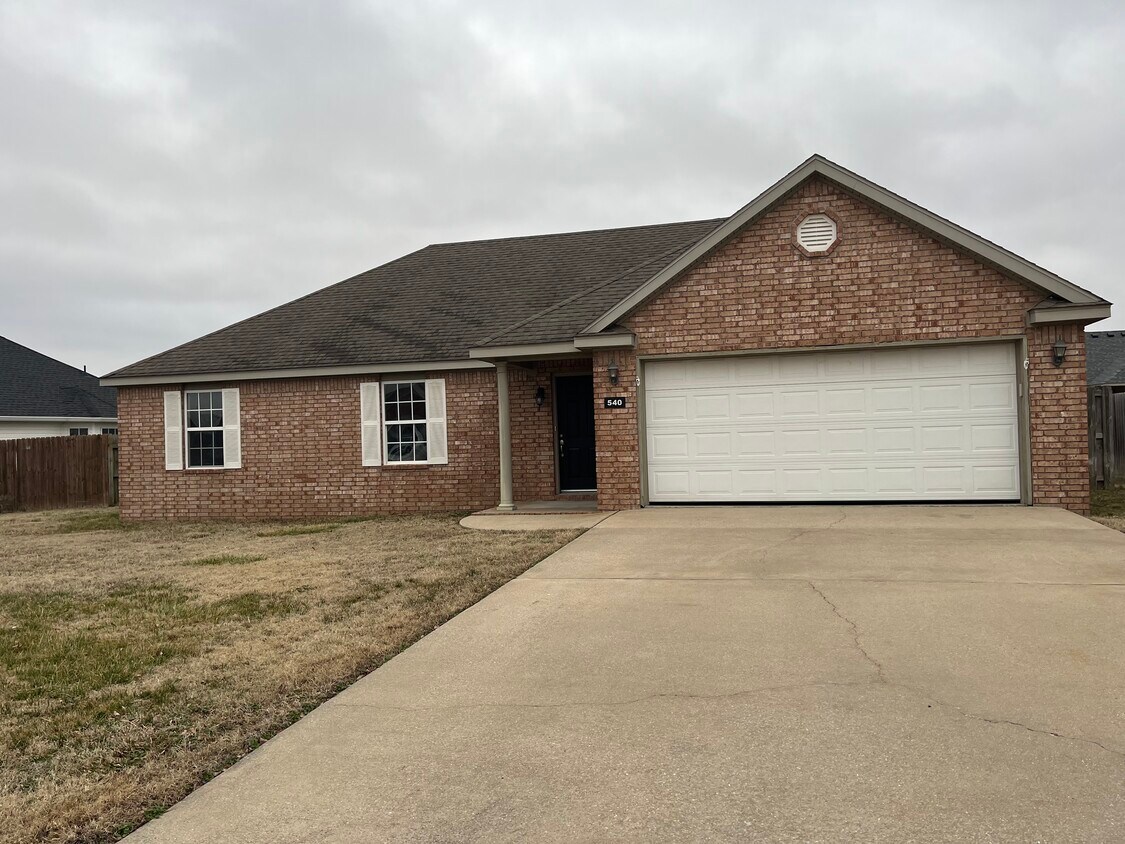 540 Redbud St, Centerton, AR 72719 House Rental in Centerton, AR