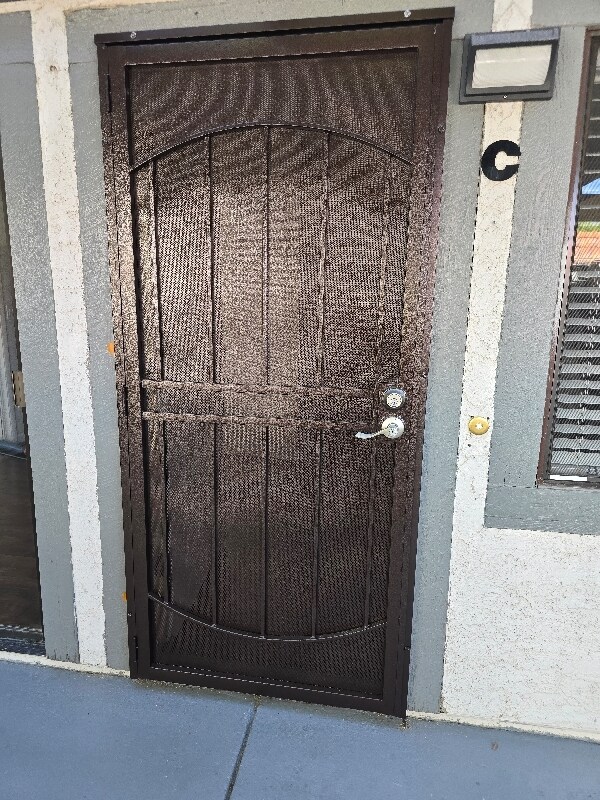Foto del edificio - 1104 Willow Tree Dr