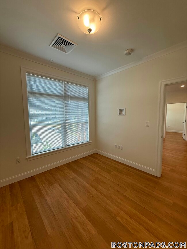 Building Photo - 120 Gerry Rd