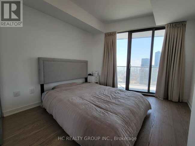 Building Photo - 11 Wellesley St W