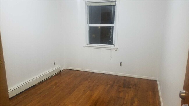 Foto del edificio - 94-58-94-45 45th Ave