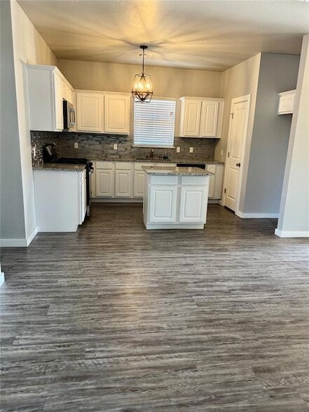 Building Photo - 14328 Peach Tree Dr