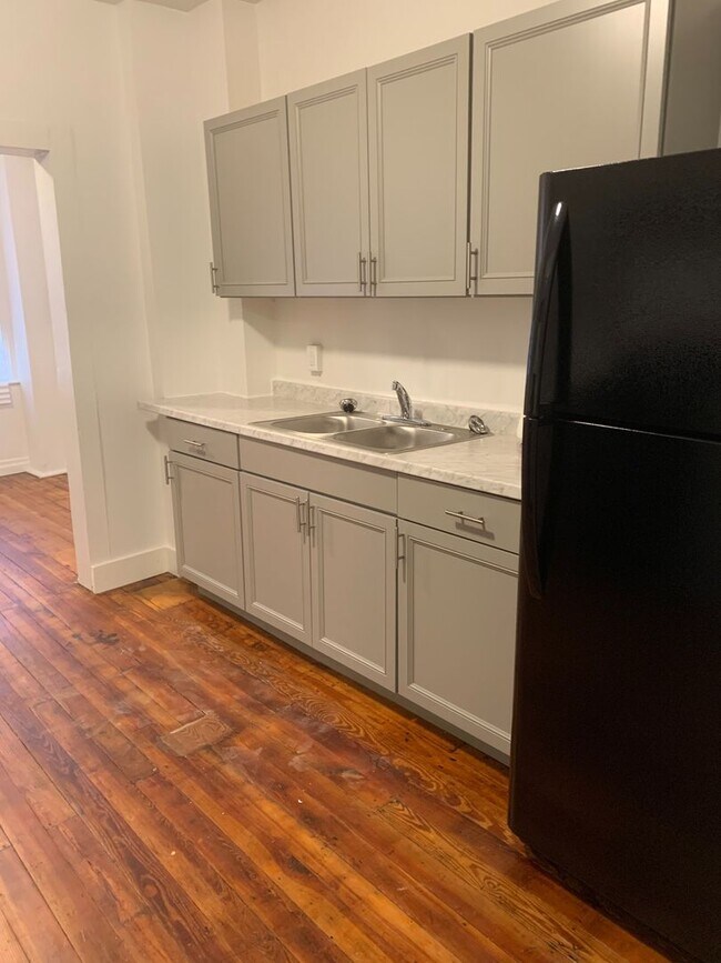 Foto del edificio - Video in Photos-2 Bedroom Home Near Farquhar Park-York City SD