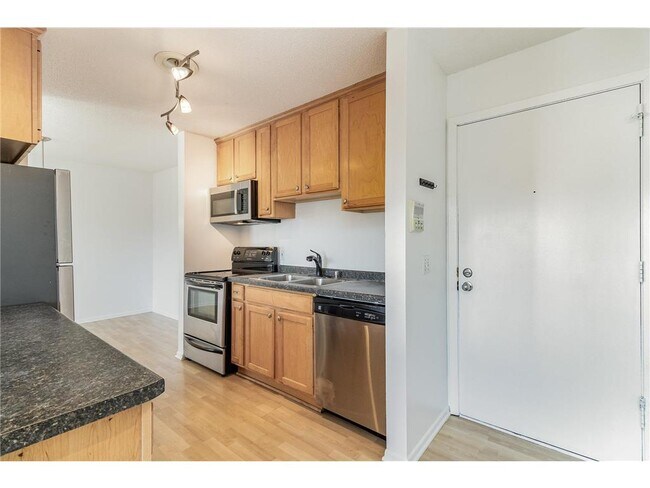 Building Photo - 4130 Rahn Rd