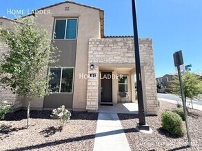 Building Photo - 779 E Doral Ave