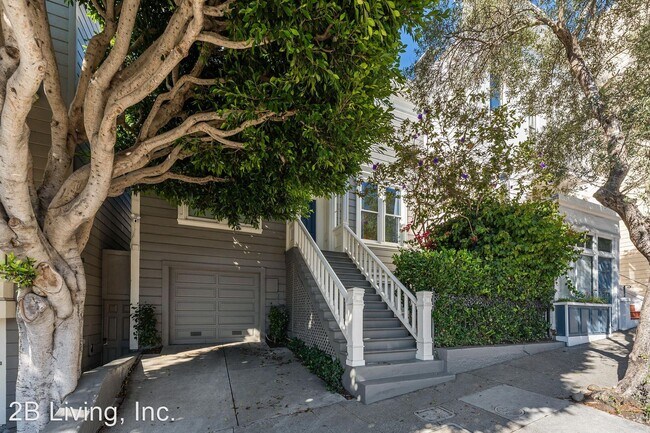 Building Photo - 4 br, 3 bath House - 2206 Pine Street