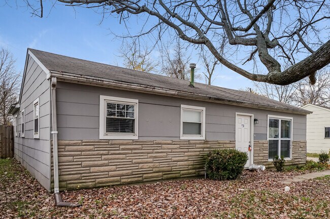 Building Photo - 1051 Rhonda Dr