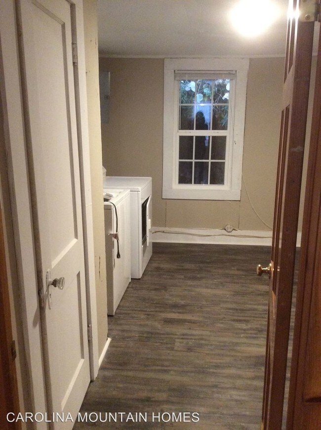 Foto del edificio - 3 br, 2 bath House - 133 Hill Street