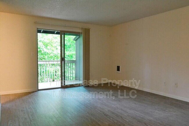 Foto del edificio - 4628 Oakridge Rd