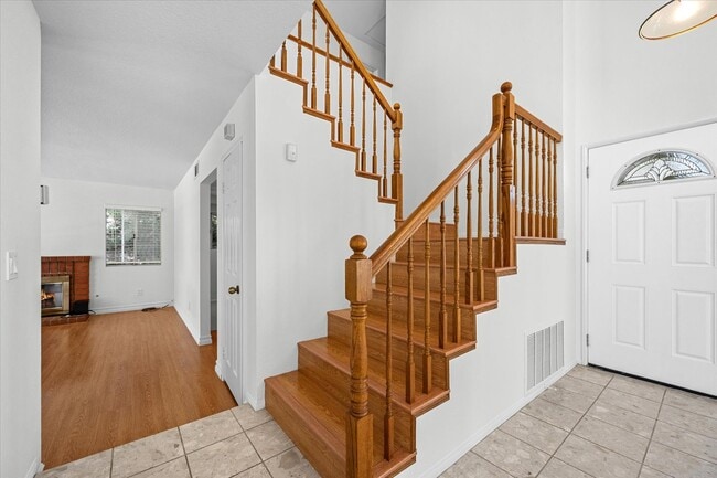 Building Photo - 5080 Woodland Ave
