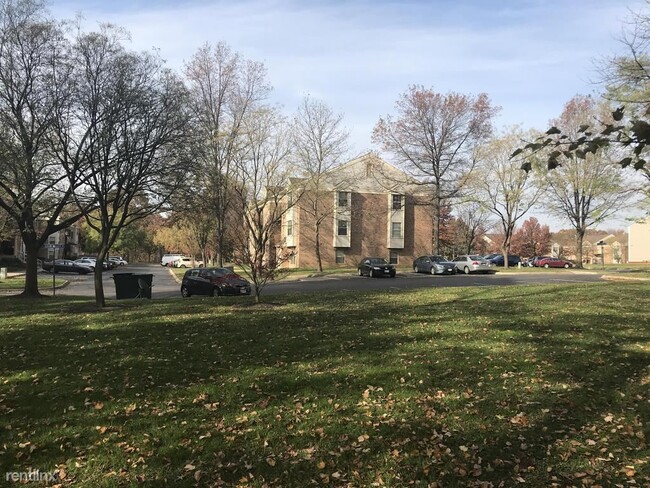 Foto del edificio - 1260 Sugarwood Cir