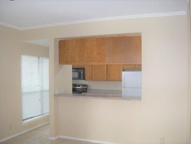 Foto del edificio - 704 W 21st St