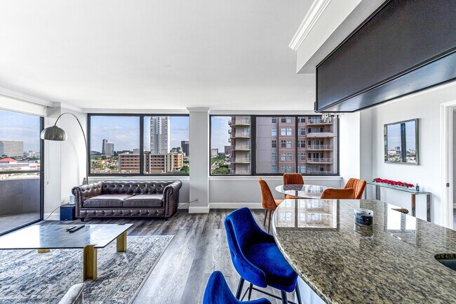 Foto del edificio - 3525 Sage Rd