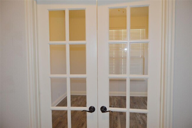 Building Photo - 8824 Cassidy Ln