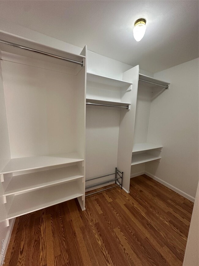 Building Photo - 158 Farmers Ave