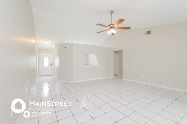 Building Photo - 807 Savona Pl