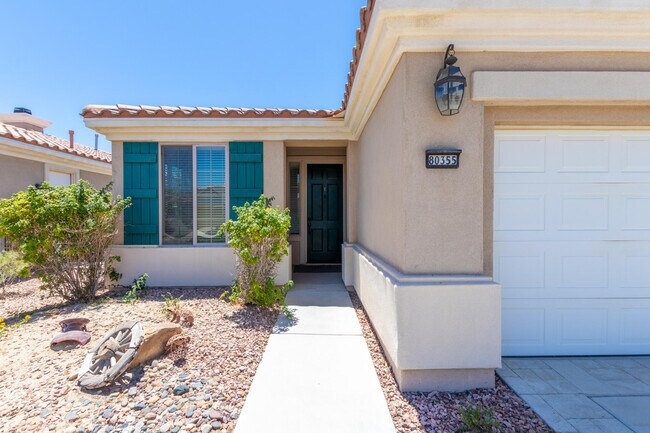 Foto del edificio - 80355 Avenida Santa Belinda