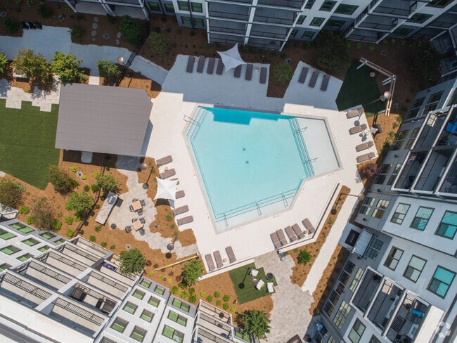 Spectator - Spectator Apartments