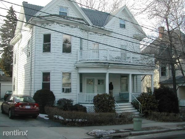 Primary Photo - 122 Thorndike St