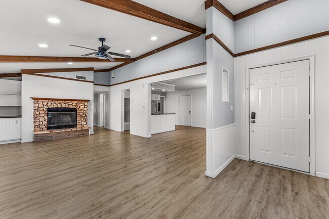 Foto del edificio - 204 Phillips Rd