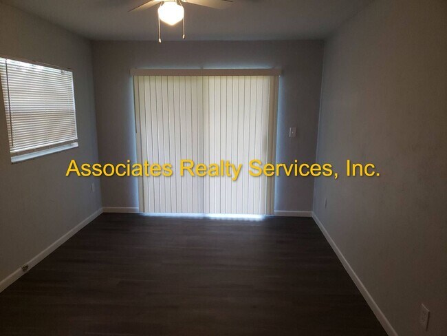 Foto del edificio - 535 NW 26th Ave