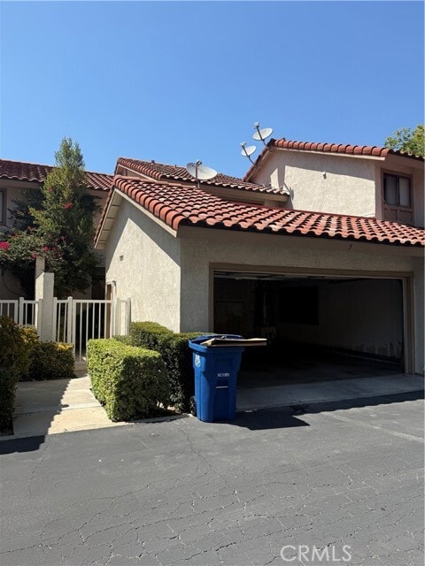 Building Photo - 1325 Solera Ln