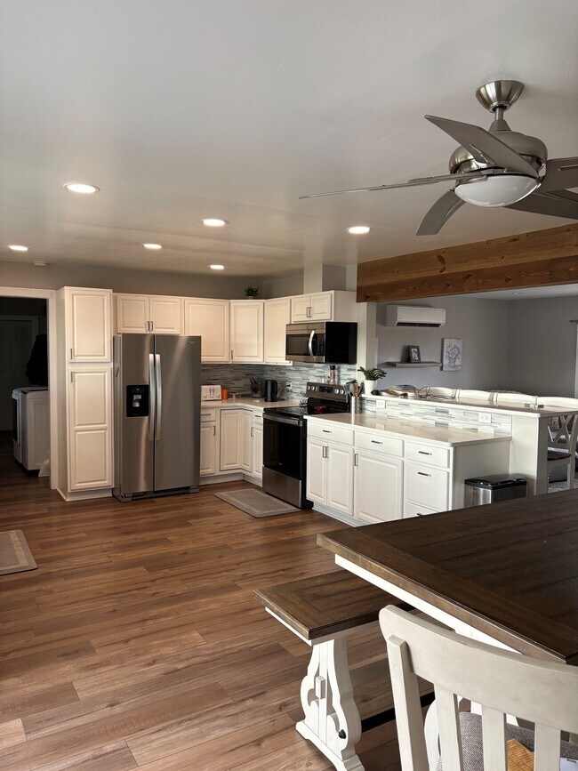 Foto del edificio - 8541 S County Rd 13