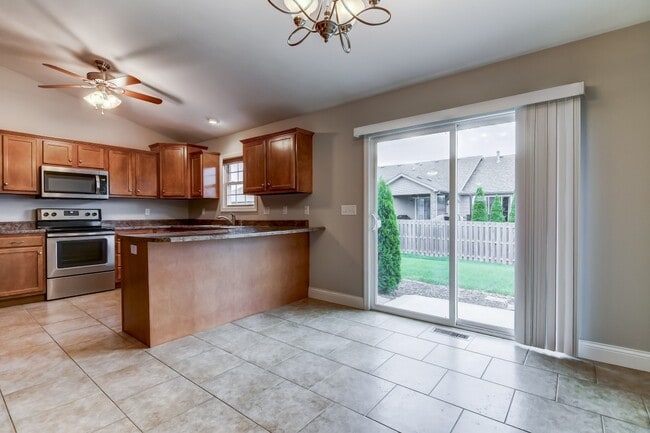 Foto del edificio - 2909 Cindy Ln