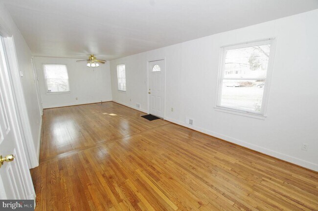 Building Photo - 12211 Judson Rd