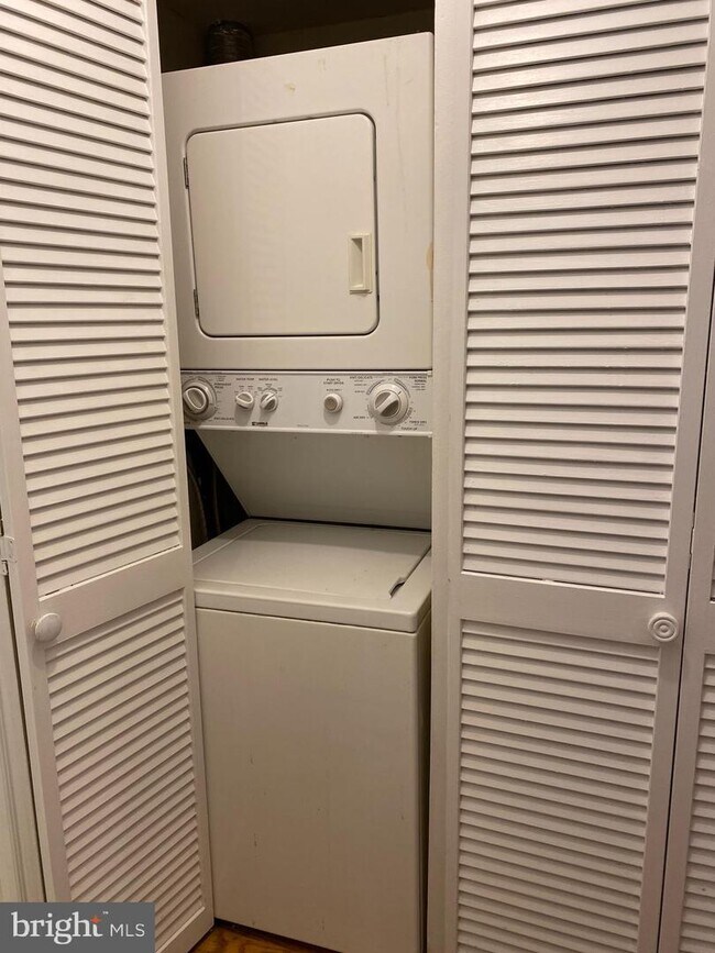 Foto del edificio - 42 Conshohocken State Rd