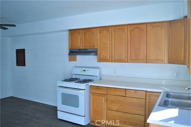 Foto del edificio - 1255 E St