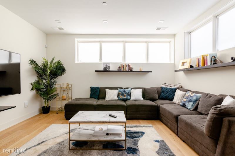 Primary Photo - 2 br, 2 bath Condo - 1018 Douglas Street NE