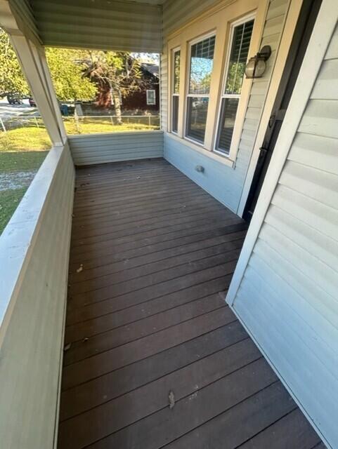 Foto del edificio - 311 E Main St