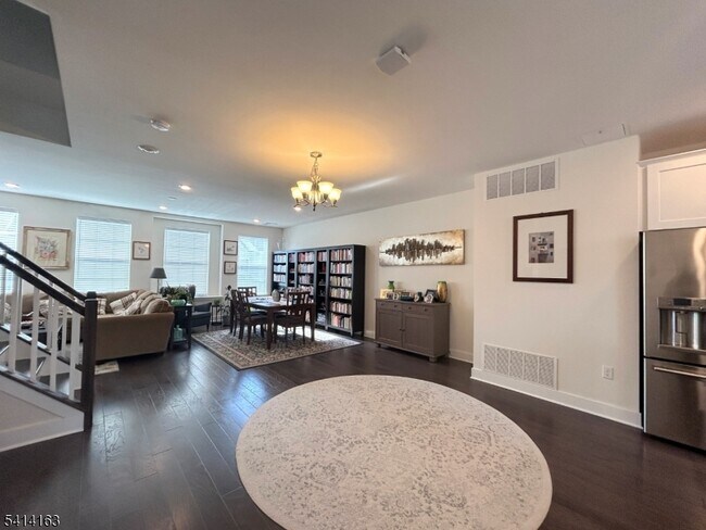 Foto del edificio - 14 Gerhard Pl