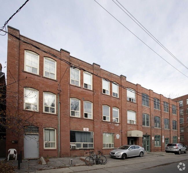 Building Photo - 34 Noble St