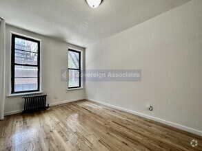 Building Photo - 401 E 68th St