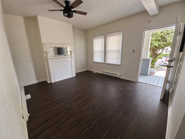 Foto del edificio - 1521 Cary Ave