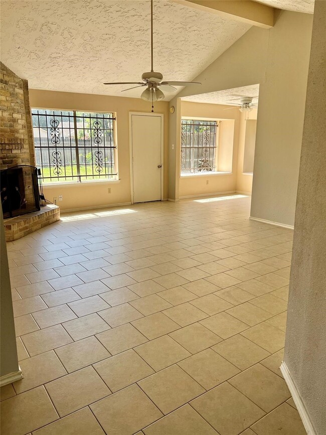 Building Photo - 11627 Cliveden Dr