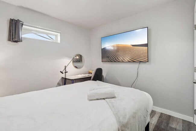Foto del edificio - 609 Carlsbad St