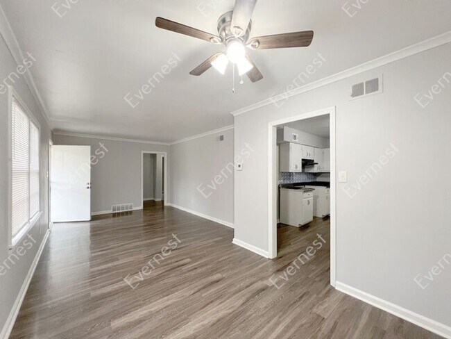 Building Photo - 3602 Gowan Dr