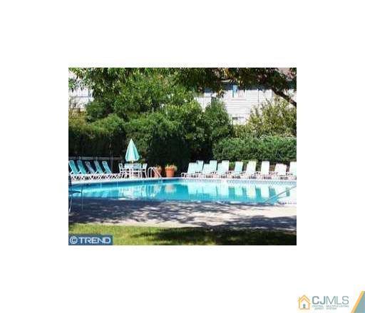 Foto principal - 2209 Ravens Crest Dr