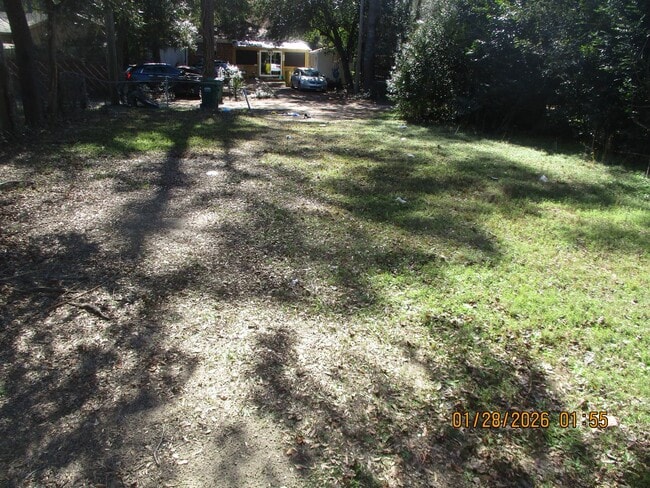 Foto del edificio - 806 W Lincoln Ave