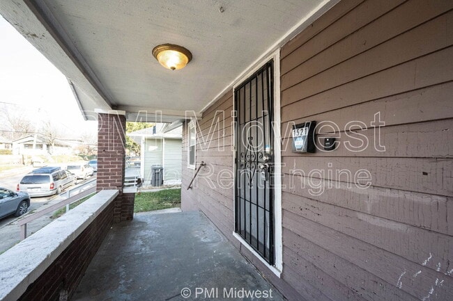 Building Photo - 1521 N Tacoma Ave