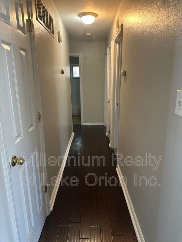 Foto del edificio - 11263 Edgemont Ave