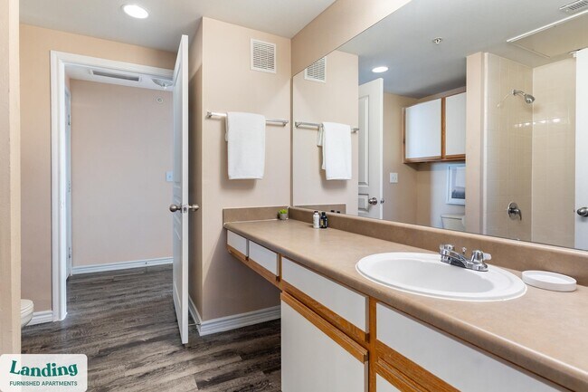 Foto del edificio - 1501 Westpark View Dr