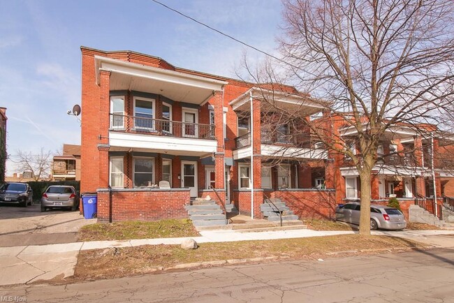 Building Photo - 1388 W 91st St