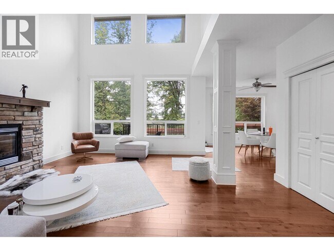 Photo du bâtiment - 23953 McClure Ave